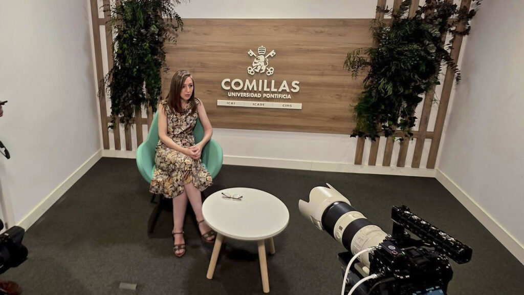 Entrevista a la Dra. Valeska Ferrer - Pontificia Universidad Comillas